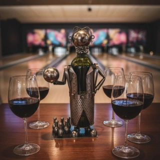 Stojan na víno bowling